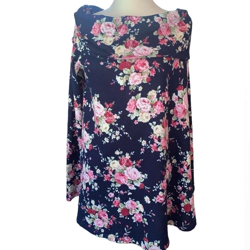 Umgee tunic blouse swing style floral print long sleeve wide neckline size large